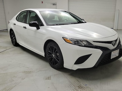 2020 Toyota Camry SE -
                Los Angeles, CA