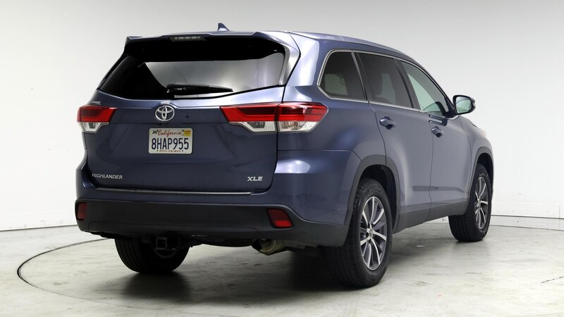 2019 Toyota Highlander XLE 8