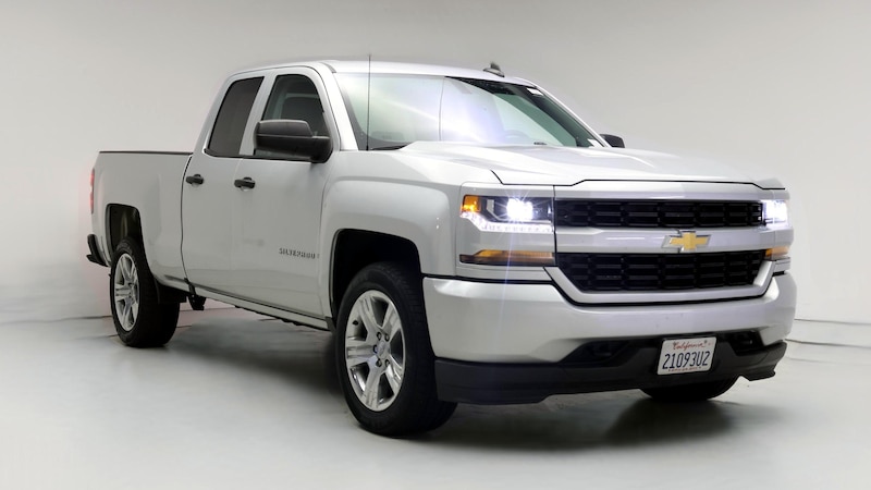 2019 Chevrolet Silverado 1500 Custom Hero Image