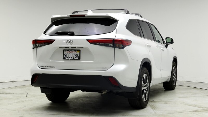 2023 Toyota Highlander XLE 8