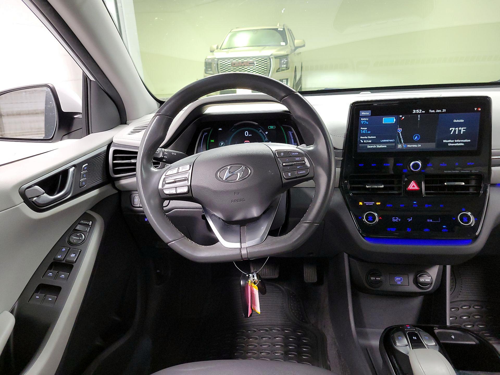 Thumbnail: 2020 Hyundai Ioniq - 10