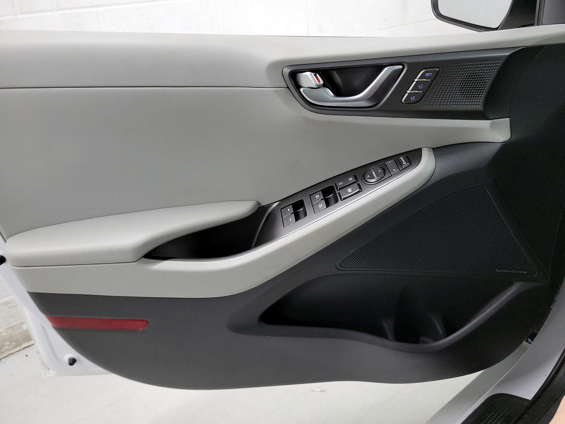 Thumbnail: 2020 Hyundai Ioniq - 12