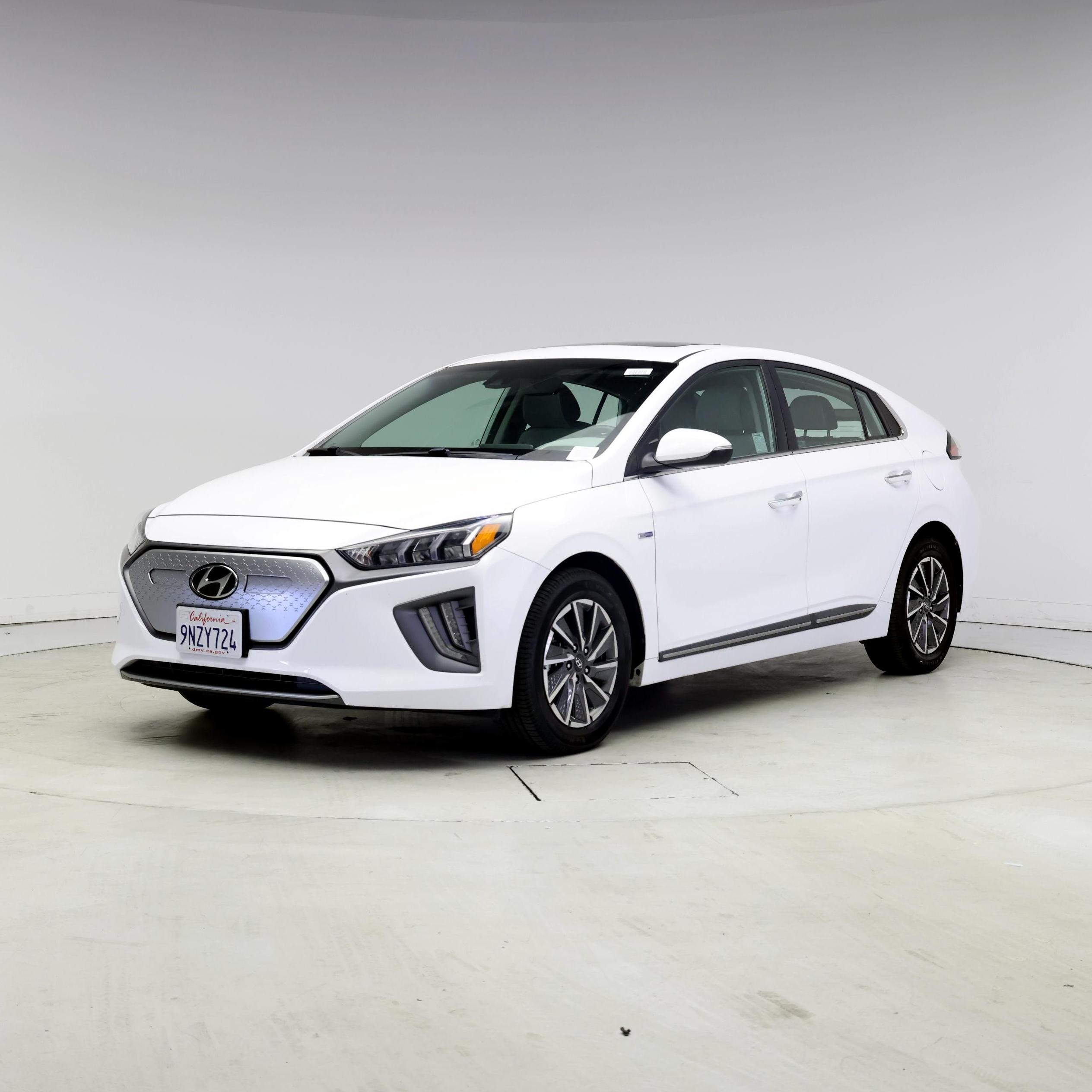 Thumbnail: 2020 Hyundai Ioniq - 4