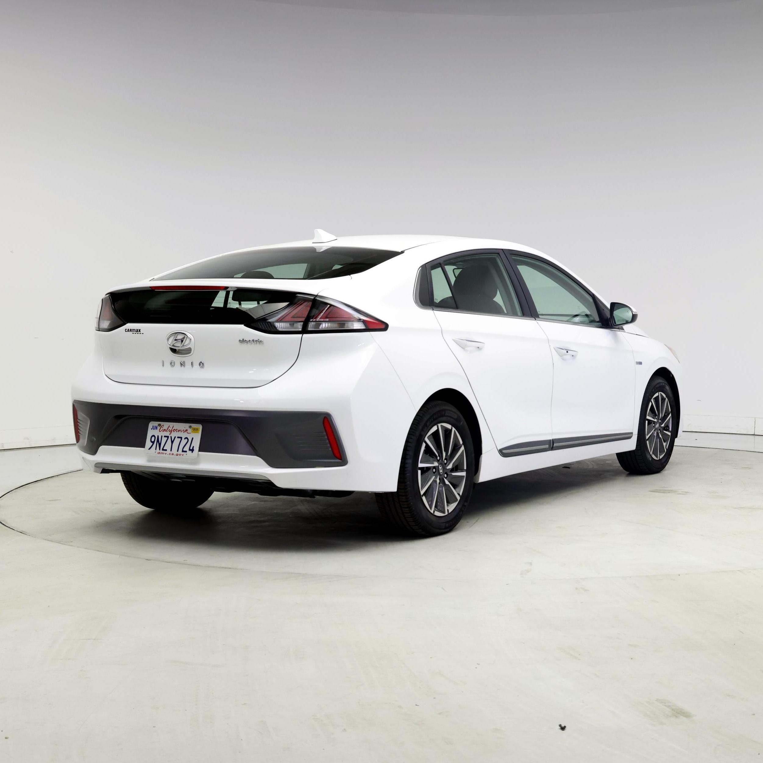 Thumbnail: 2020 Hyundai Ioniq - 8