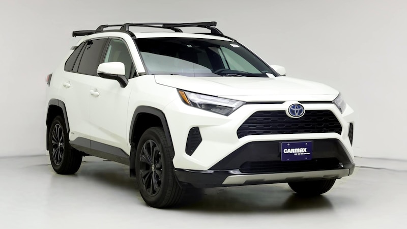 2022 Toyota RAV4 SE Hero Image