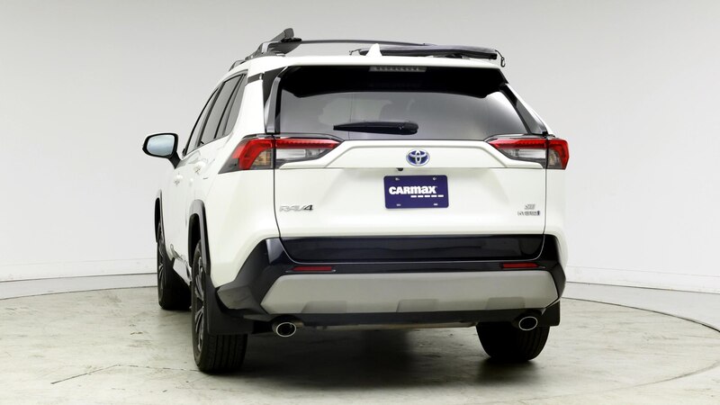 2022 Toyota RAV4 SE 6