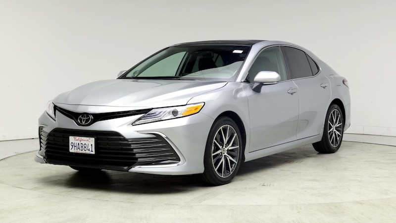 2023 Toyota Camry XLE 4