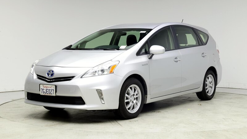 2014 Toyota Prius v Three 4