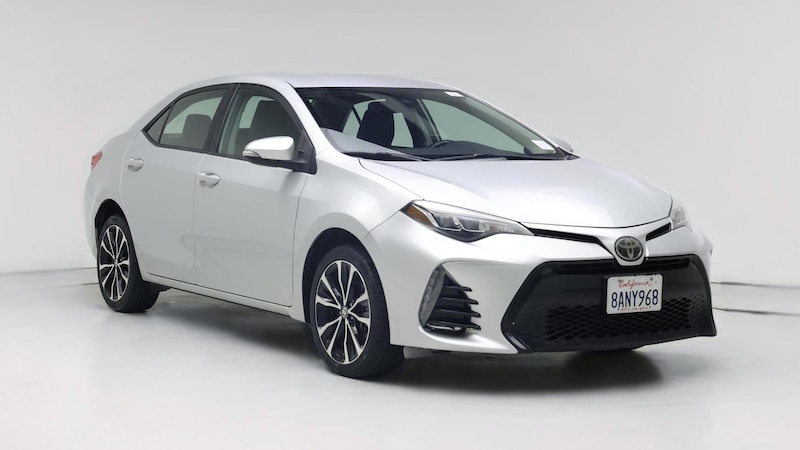 2018 Toyota Corolla SE Hero Image