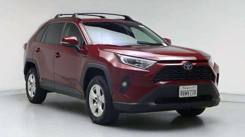 2021 Toyota RAV4 XLE Hero Image