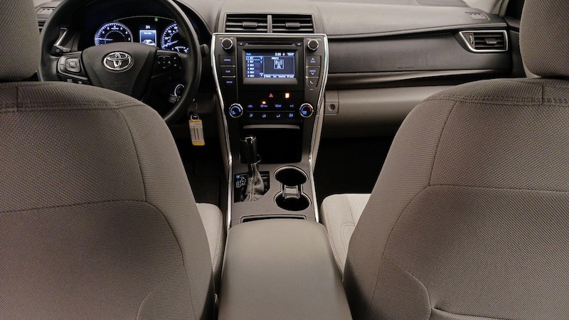 2017 Toyota Camry LE 9