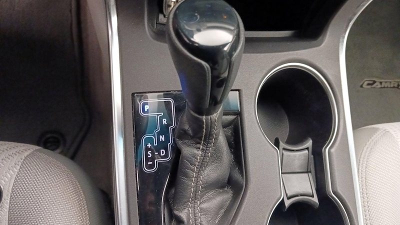 2017 Toyota Camry LE 17