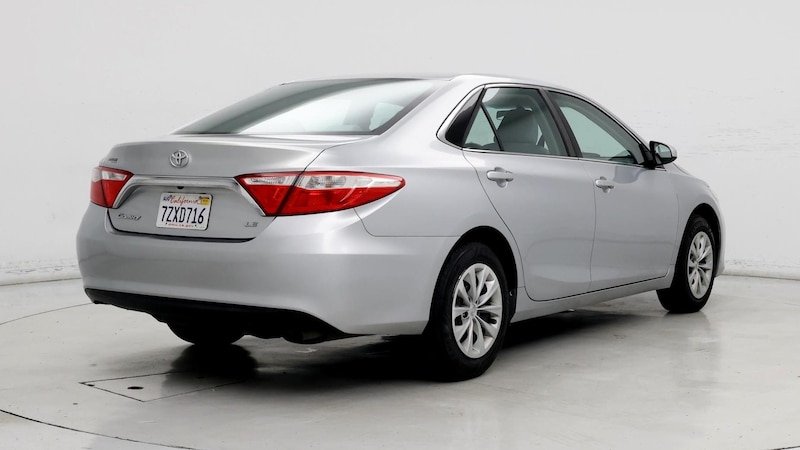 2017 Toyota Camry LE 8