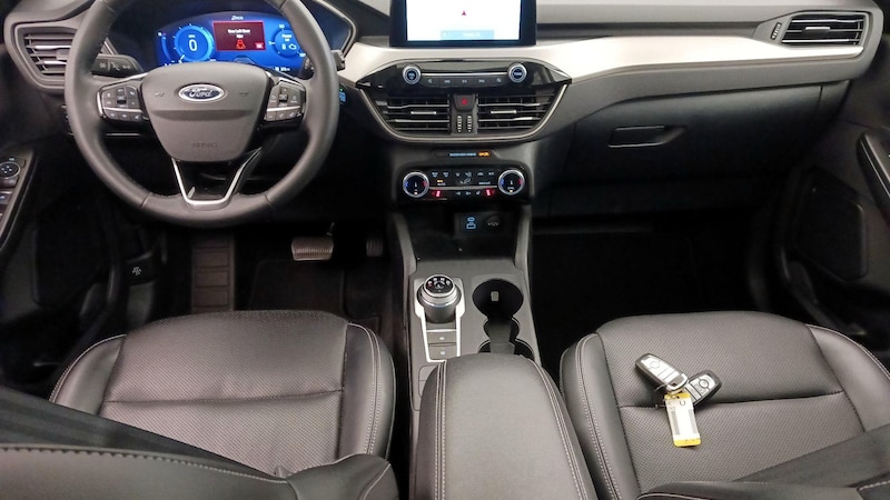 2022 Ford Escape Plug-in Hybrid 9