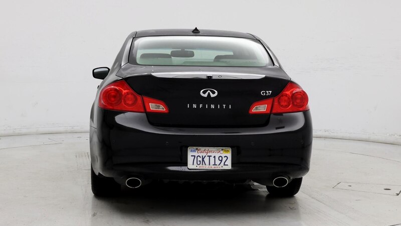 2013 INFINITI G37 Journey 6