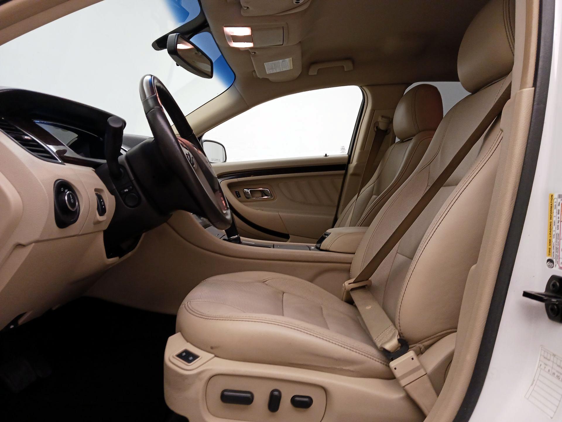 Thumbnail: 2015 Ford Taurus - 11