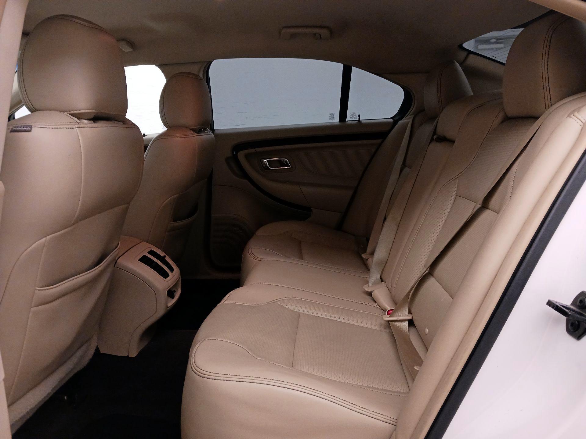 Thumbnail: 2015 Ford Taurus - 18