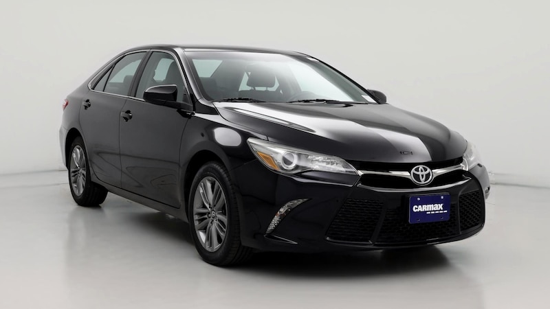 2017 Toyota Camry SE Hero Image