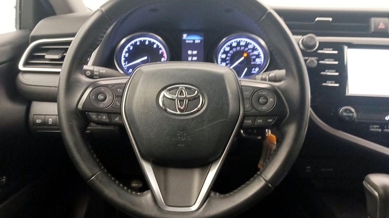 2018 Toyota Camry SE 10