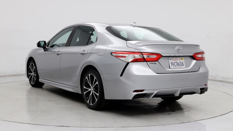 2020 Toyota Camry SE 2