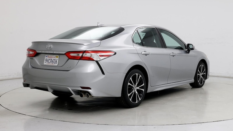 2020 Toyota Camry SE 8