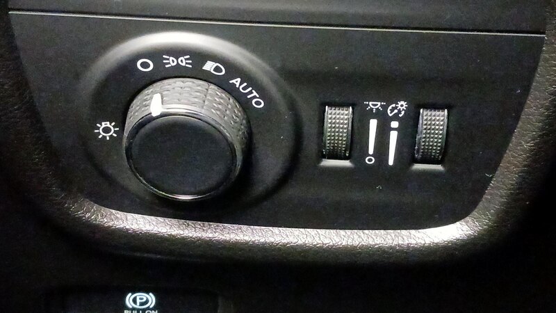 2023 Jeep Grand Cherokee Altitude 13