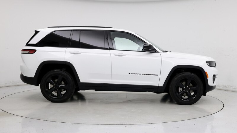 2023 Jeep Grand Cherokee Altitude 7