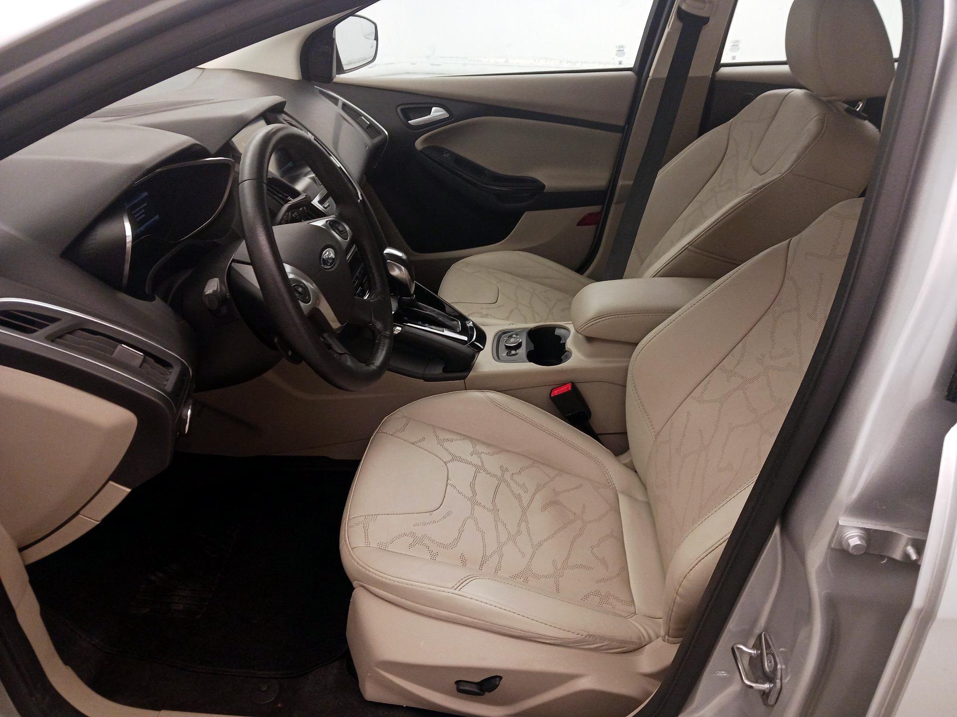 Thumbnail: 2014 Ford Focus - 11