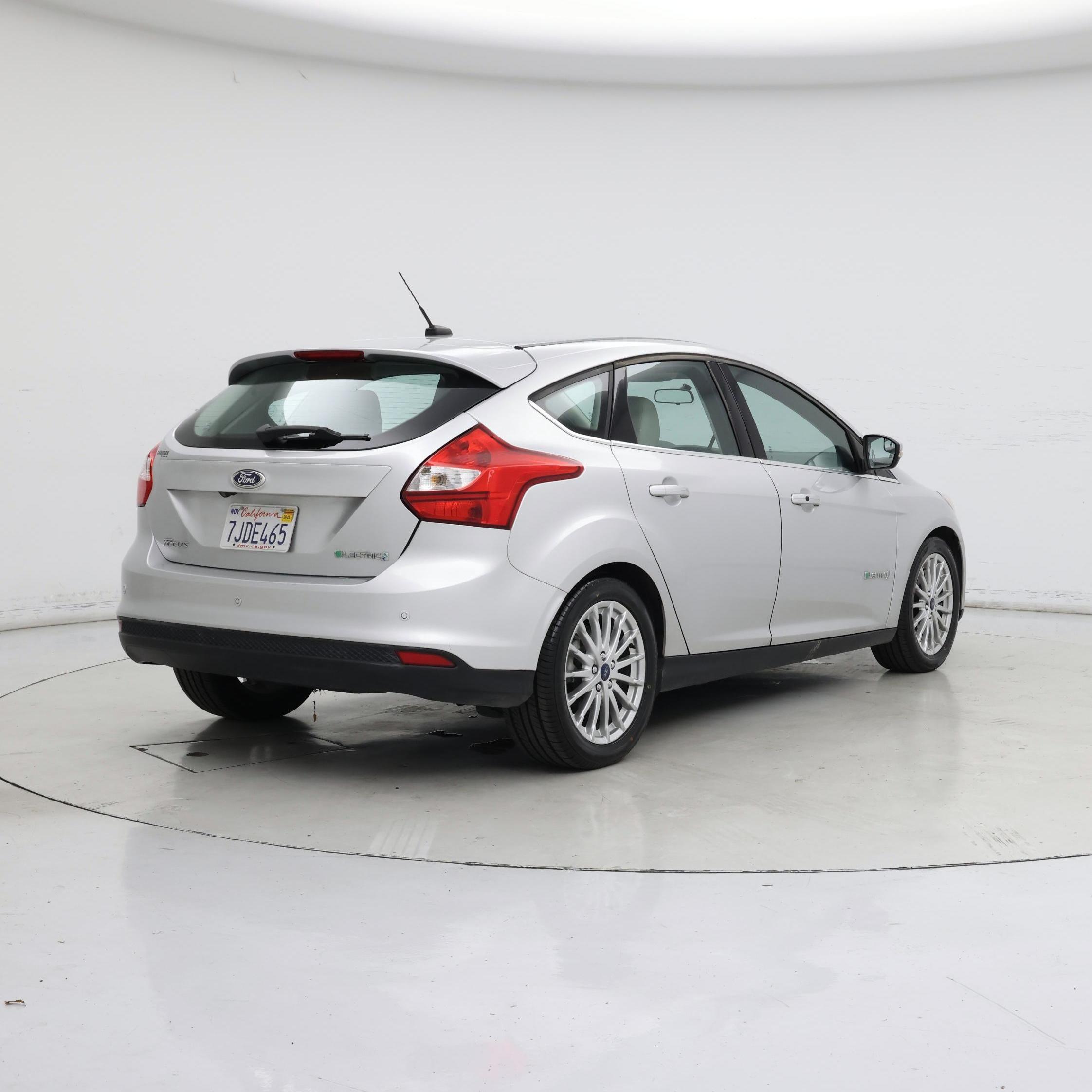Thumbnail: 2014 Ford Focus - 8
