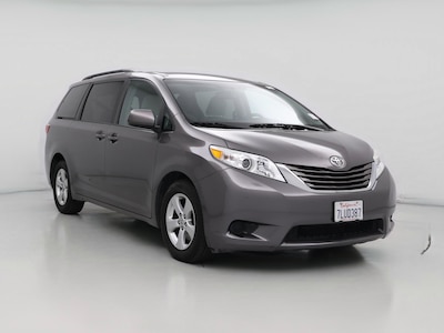 2015 Toyota Sienna LE -
                Fresno, CA