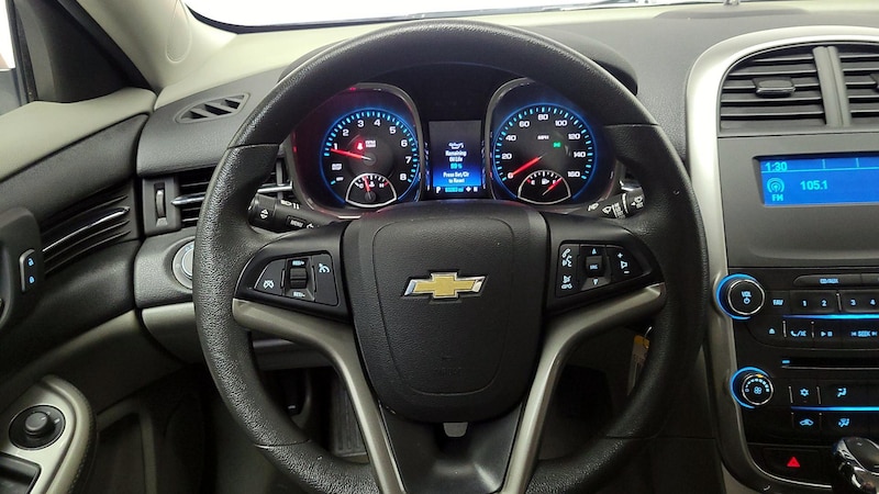 2015 Chevrolet Malibu LS 10