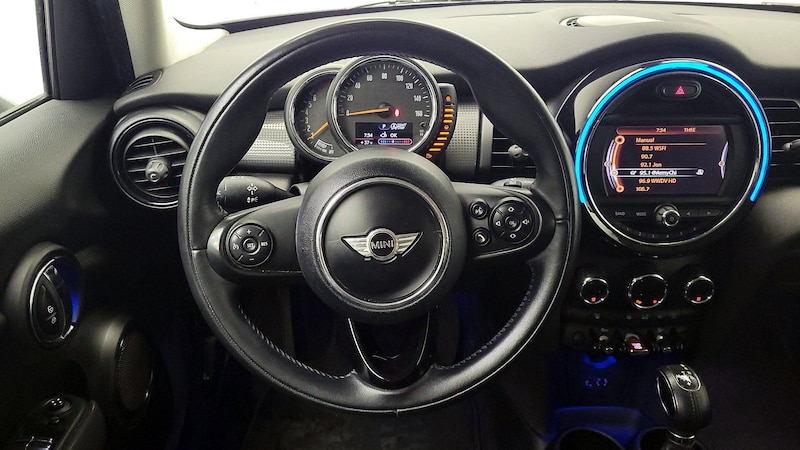 2015 MINI Cooper Hardtop  10