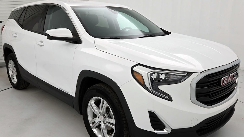 2020 GMC Terrain SLE Hero Image