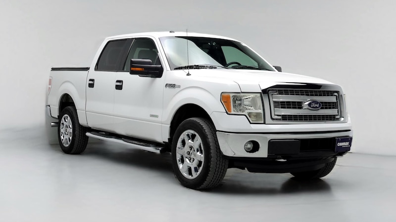 2013 Ford F-150 XLT Hero Image