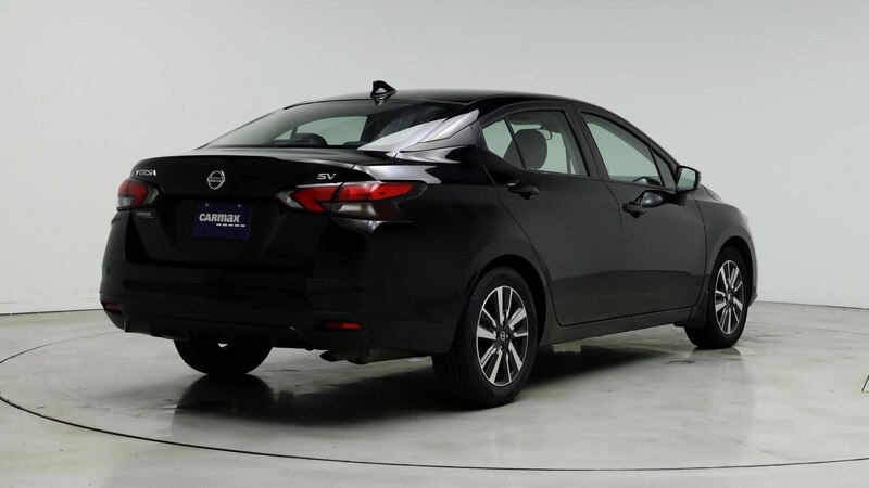 2021 Nissan Versa SV 8