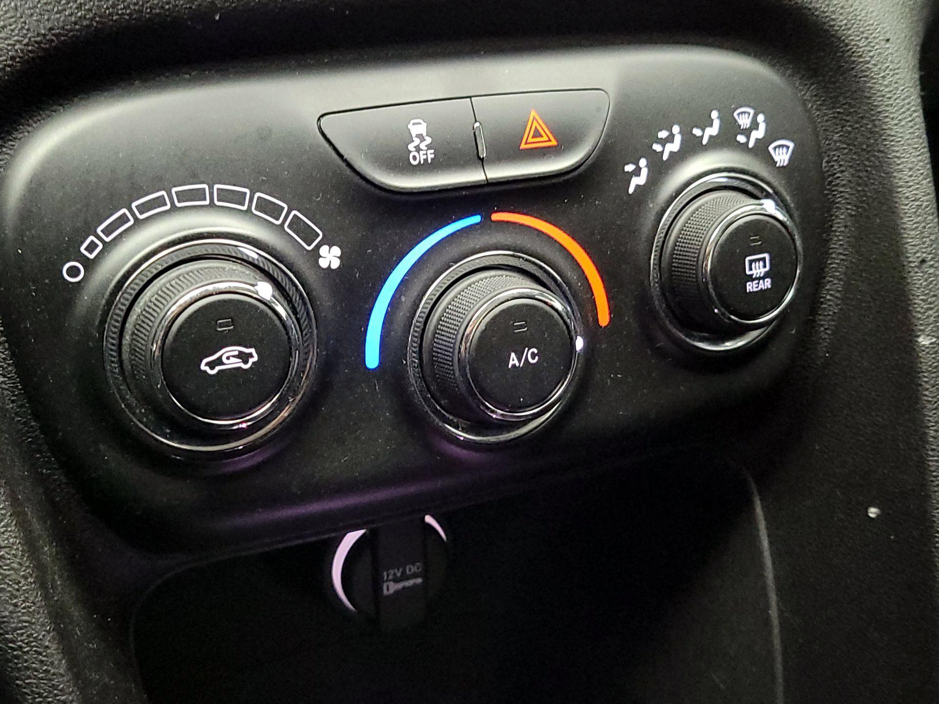 Thumbnail: 2014 Dodge Dart - 15