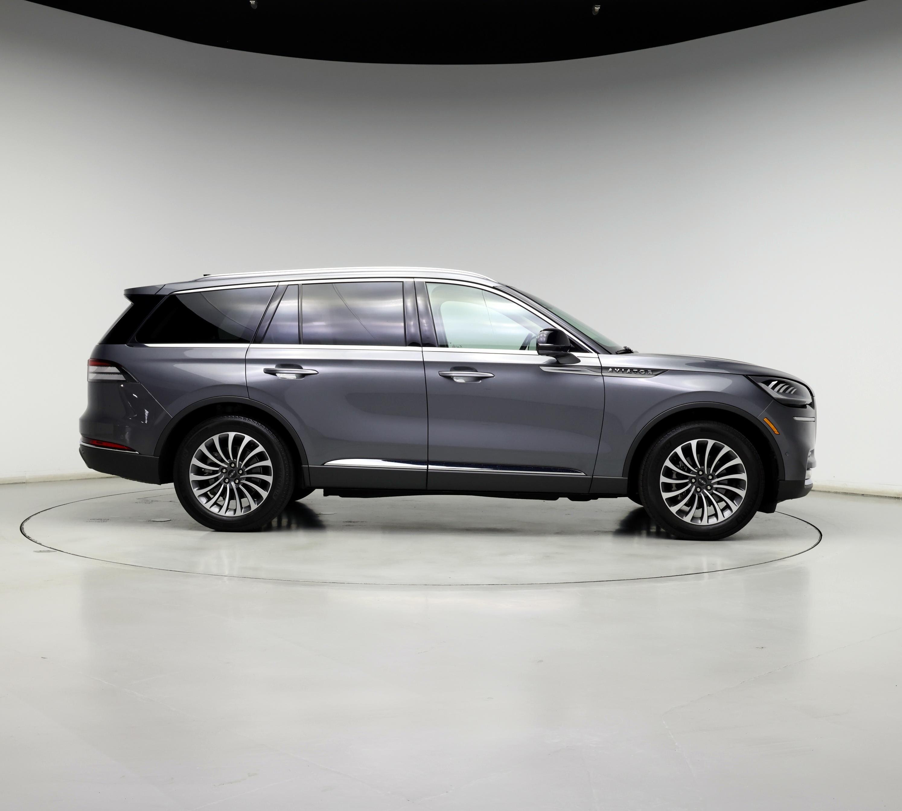 Thumbnail: 2021 Lincoln Aviator - 7