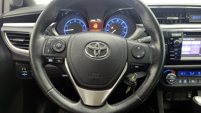 2015 Toyota Corolla S 10