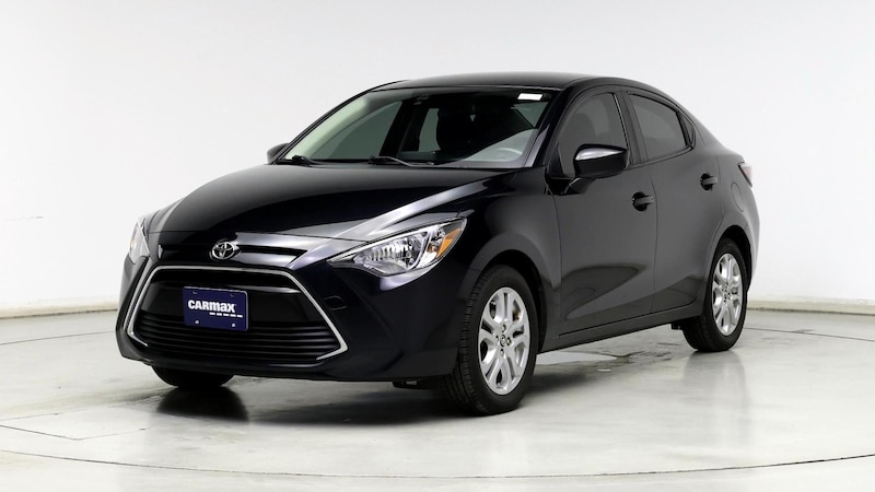 2017 Toyota Yaris iA  4