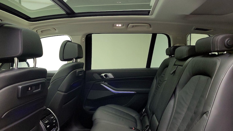 2020 BMW X7 xDrive40i 26