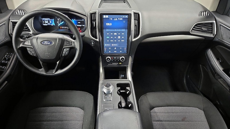 2023 Ford Edge SE 9