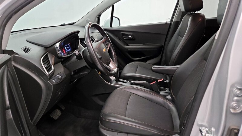 2019 Chevrolet Trax LT 11