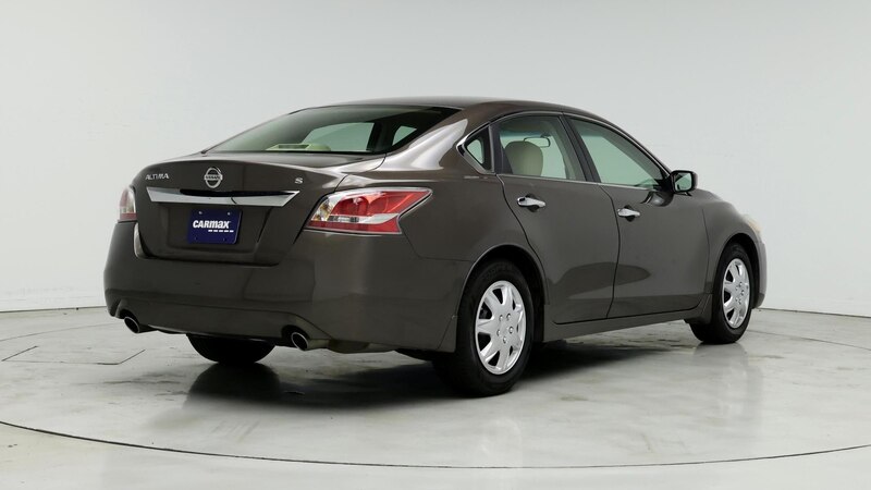 2015 Nissan Altima S 8