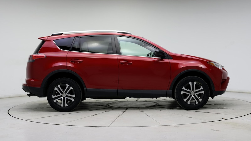 2016 Toyota RAV4 LE 7