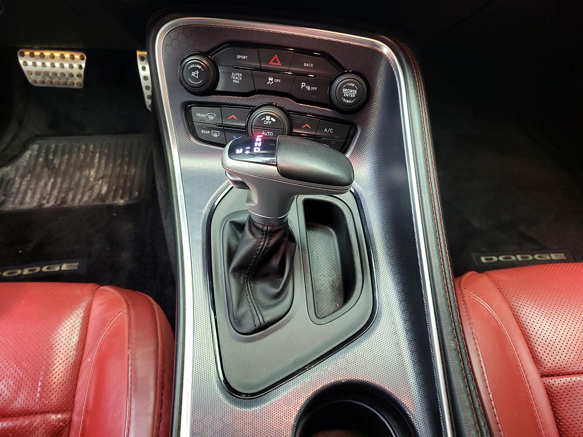 Thumbnail: 2015 Dodge Challenger - 18