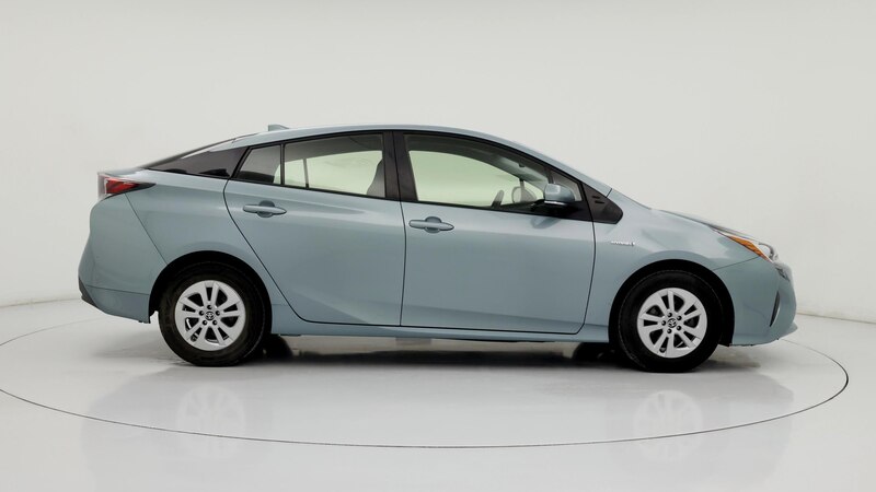 2016 Toyota Prius Two 7