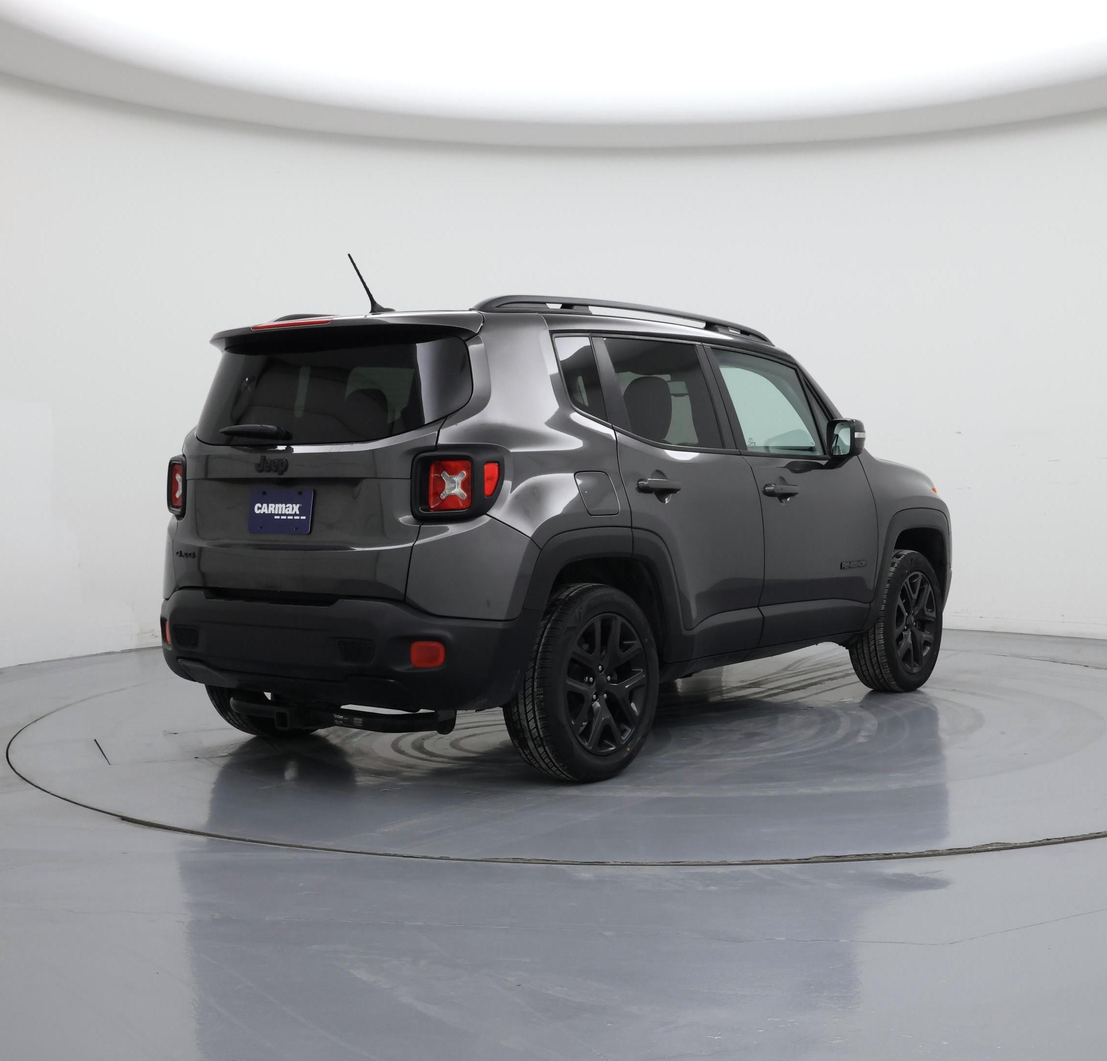 Thumbnail: 2016 Jeep Renegade - 8