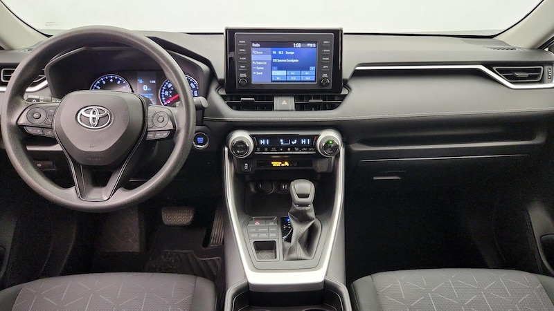 2019 Toyota RAV4 XLE 9