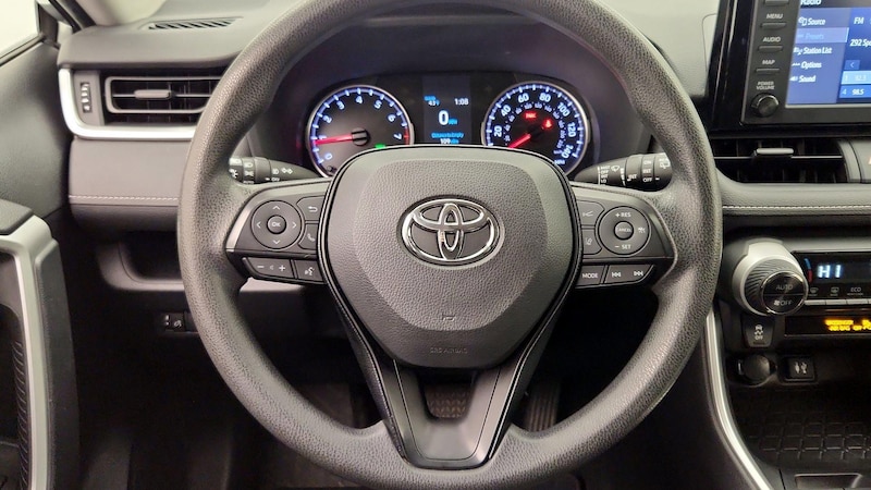 2019 Toyota RAV4 XLE 10