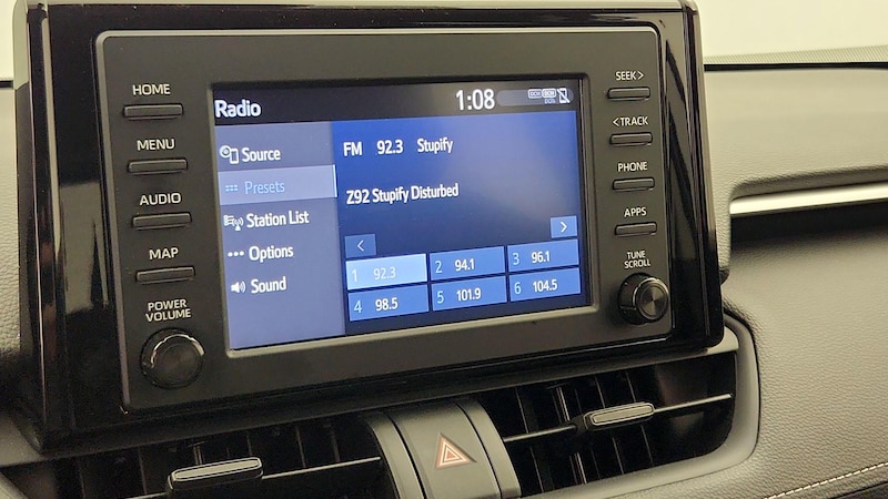 2019 Toyota RAV4 XLE 15